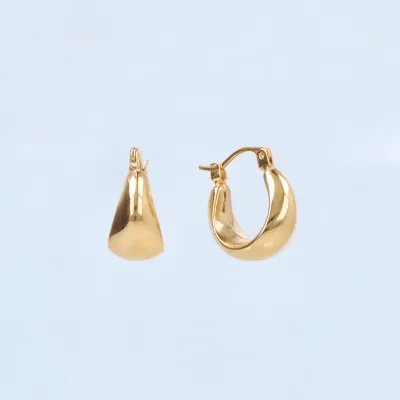 Round tube earrings in yellow gold