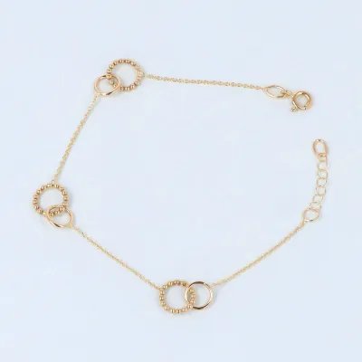 Lightweight yellow gold bracelet