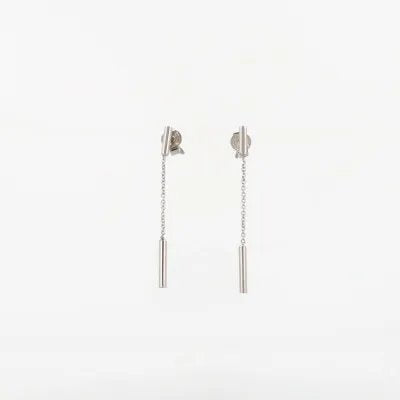 Lightweight white gold earrings