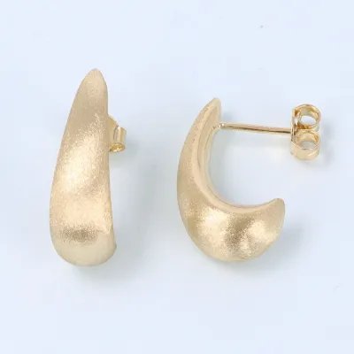 Yellow gold earrings with a satin finish