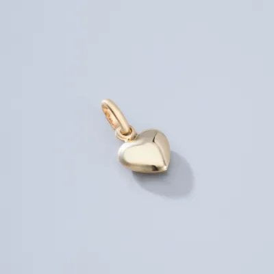 Lightweight yellow gold heart-shaped pendant