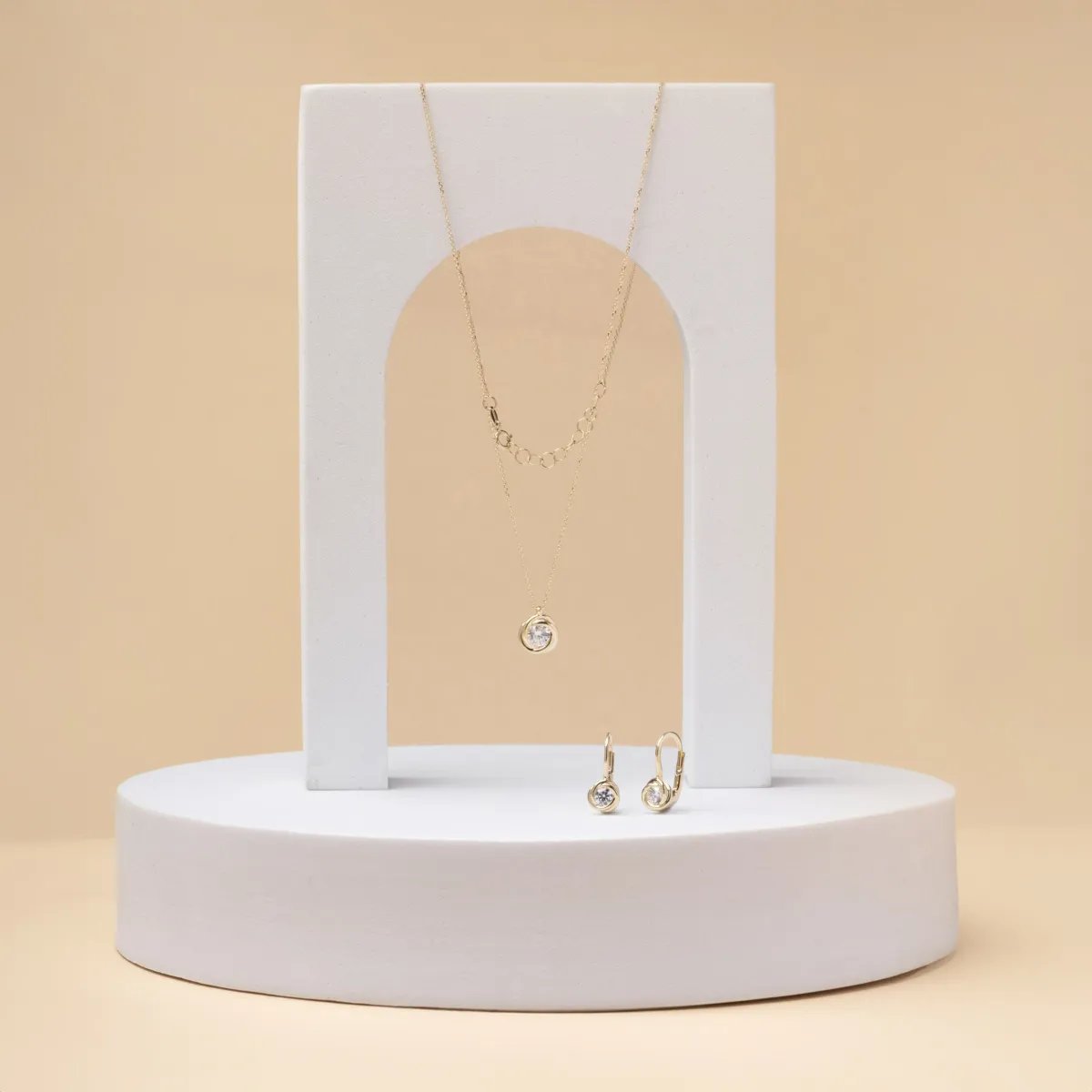 Yellow gold set (necklace + earrings) with cubic zirconia