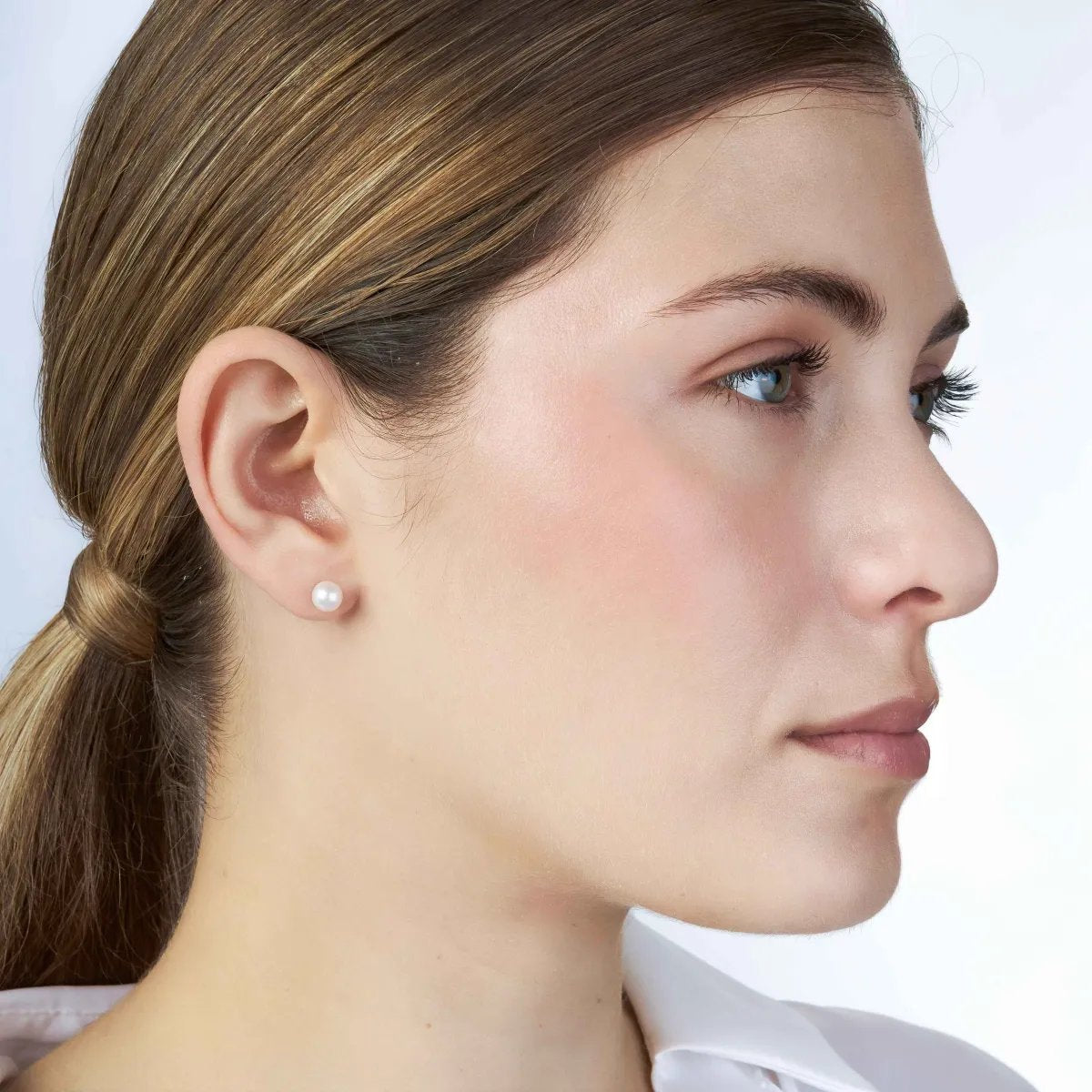 Yellow gold earrings with pearl