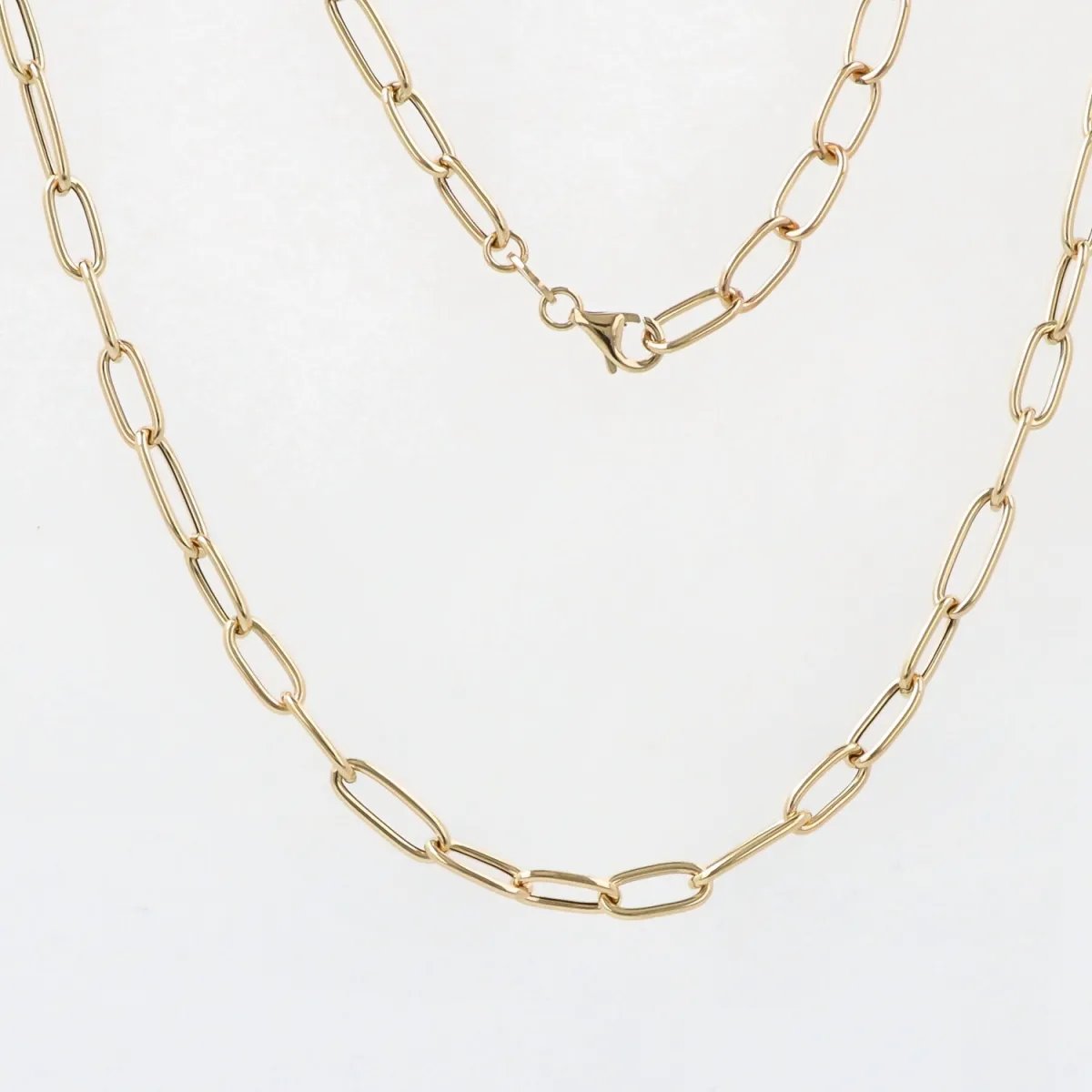 Yellow gold paperclip necklace