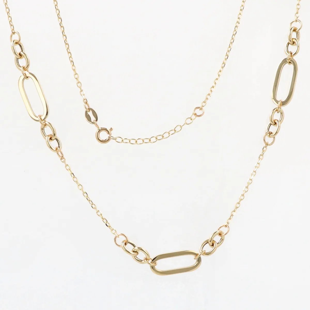 Yellow gold necklace