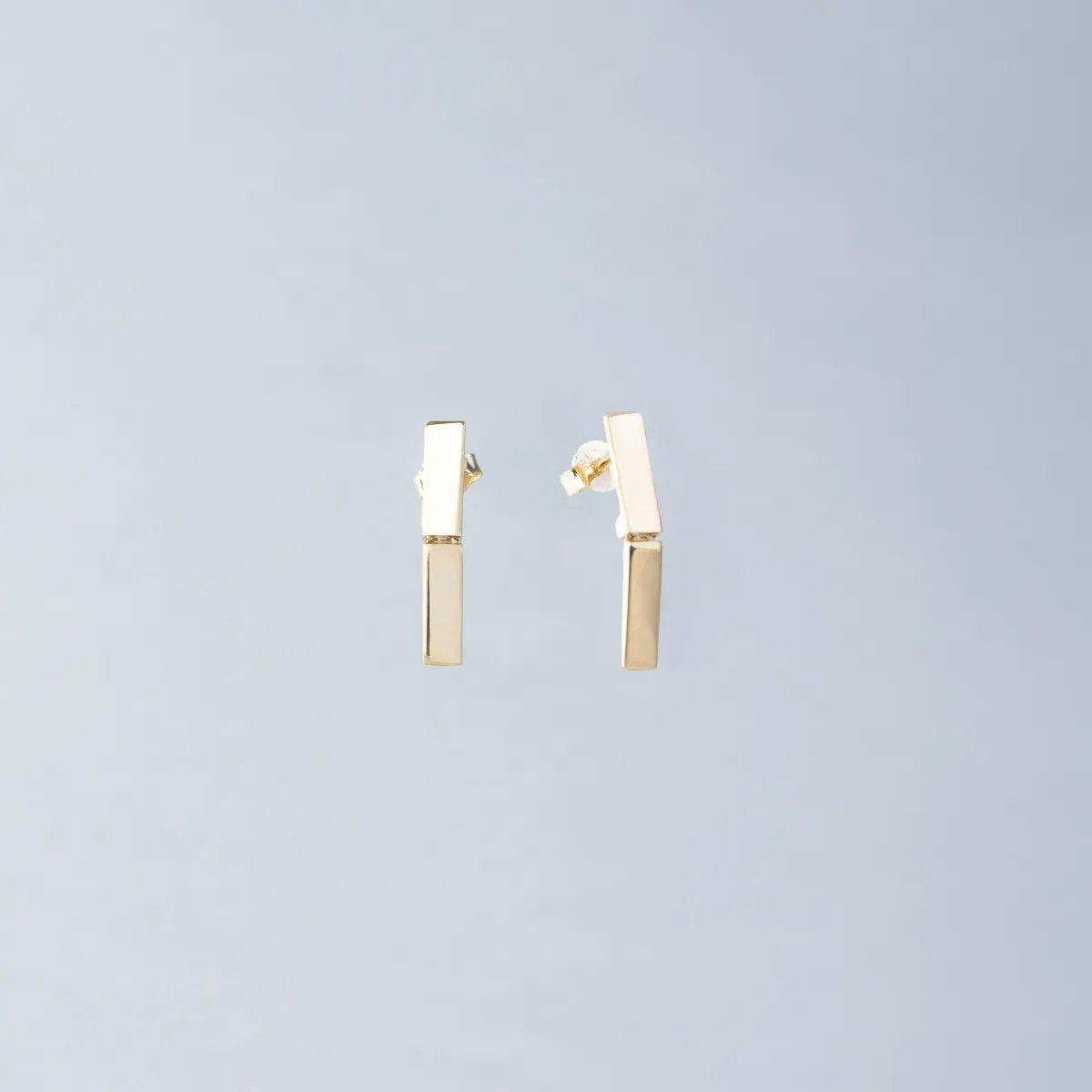 Yellow gold earrings