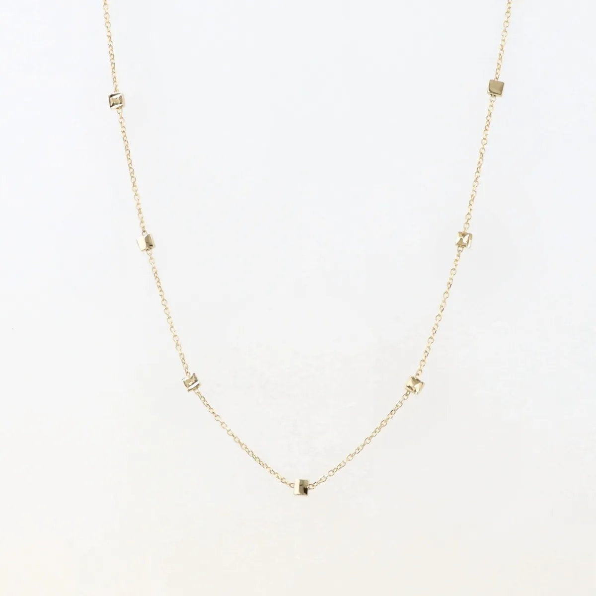 Lightweight yellow gold necklace and bracelet set