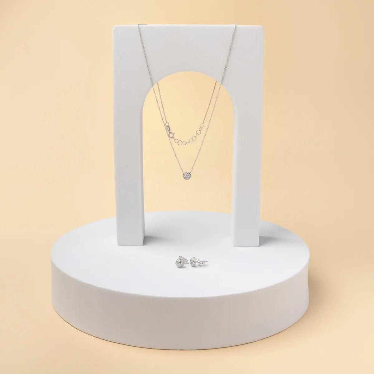 Set (necklace + earrings) in white gold with cubic zirconia