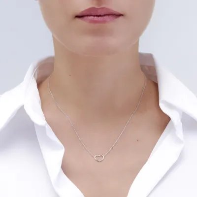 Lightweight white gold necklace with heart