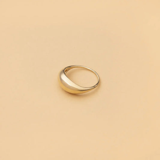Yellow gold ring