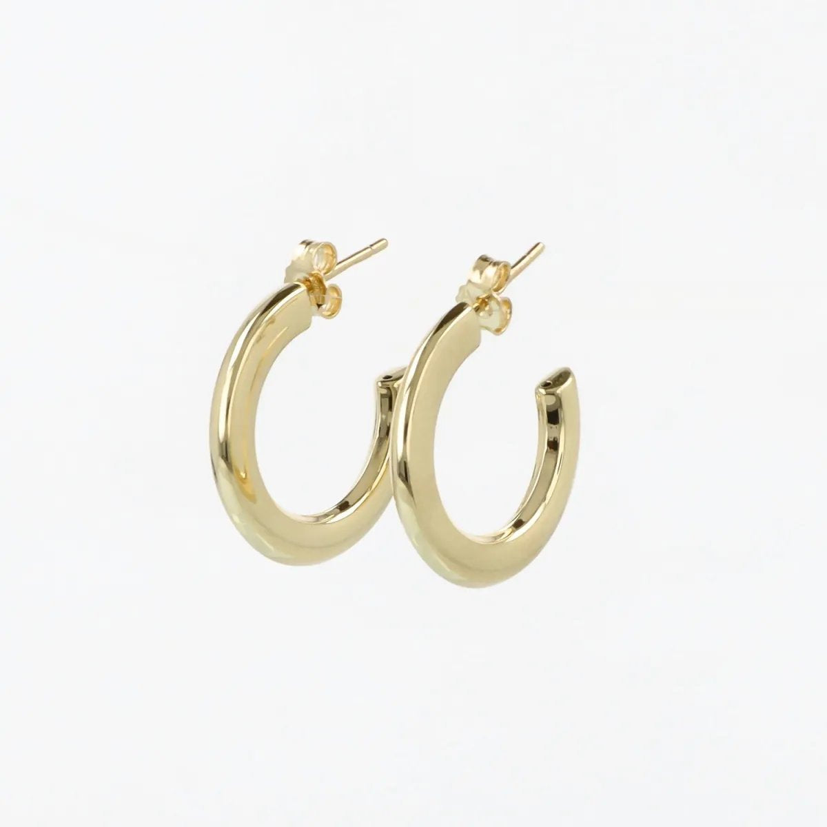 Hollow yellow gold earrings