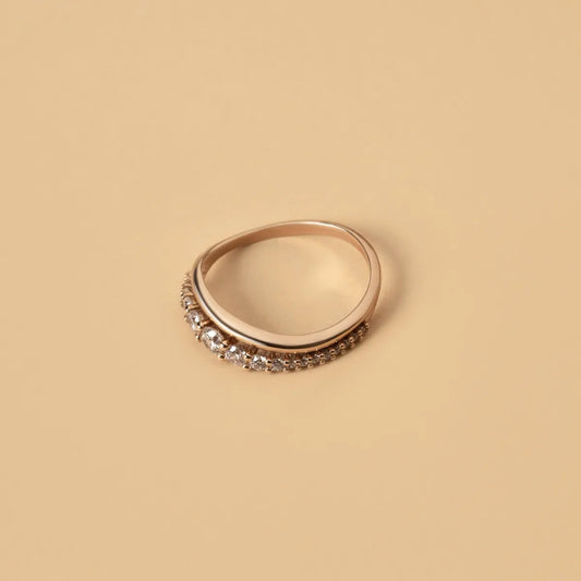 Red gold ring with cubic zirconia