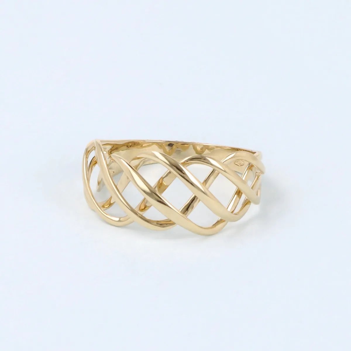 Polished yellow gold braided ring