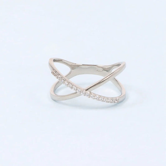 White gold ring with zirconia