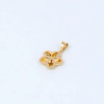 Yellow gold flower-shaped pendant