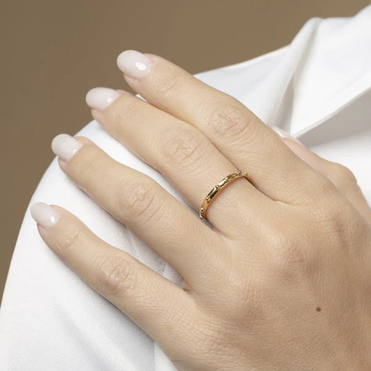 Yellow gold ring