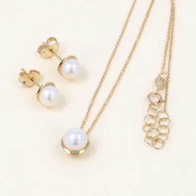 Yellow gold set (necklace + earrings) with pearl