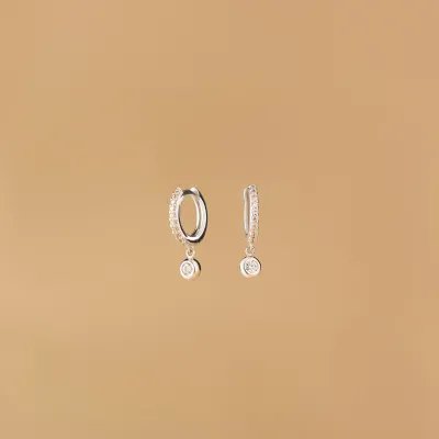 White gold earrings with cubic zirconia