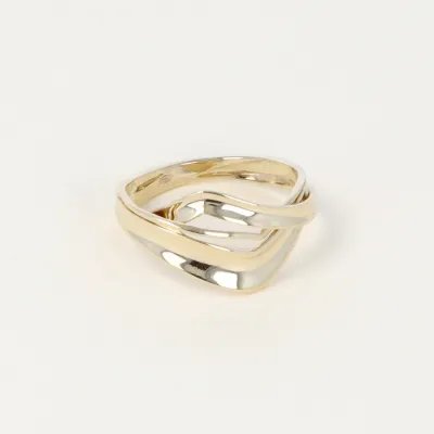 Yellow gold ring