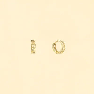 Yellow gold hoop earrings with openwork workmanship