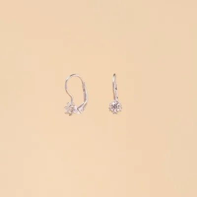 White gold earrings with cubic zirconia