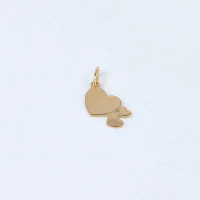 Lightweight yellow gold heart-shaped pendant