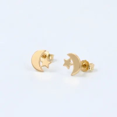 Lightweight yellow gold earrings with moon and star