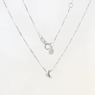 Lightweight half-moon shaped white gold necklace