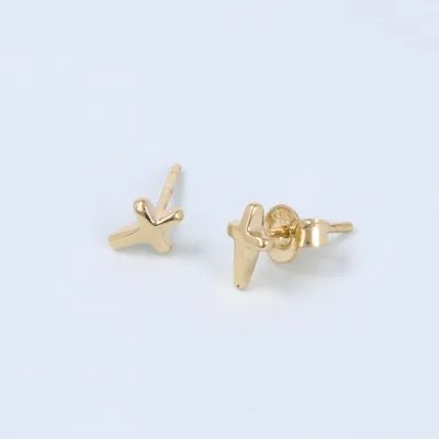 Lightweight yellow gold earrings with cross