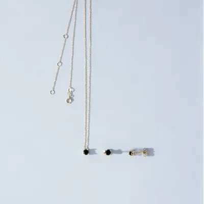 Yellow gold earrings and necklace set with natural stones