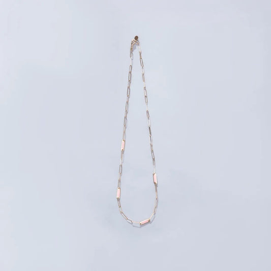 Yellow gold necklace with pink enamel