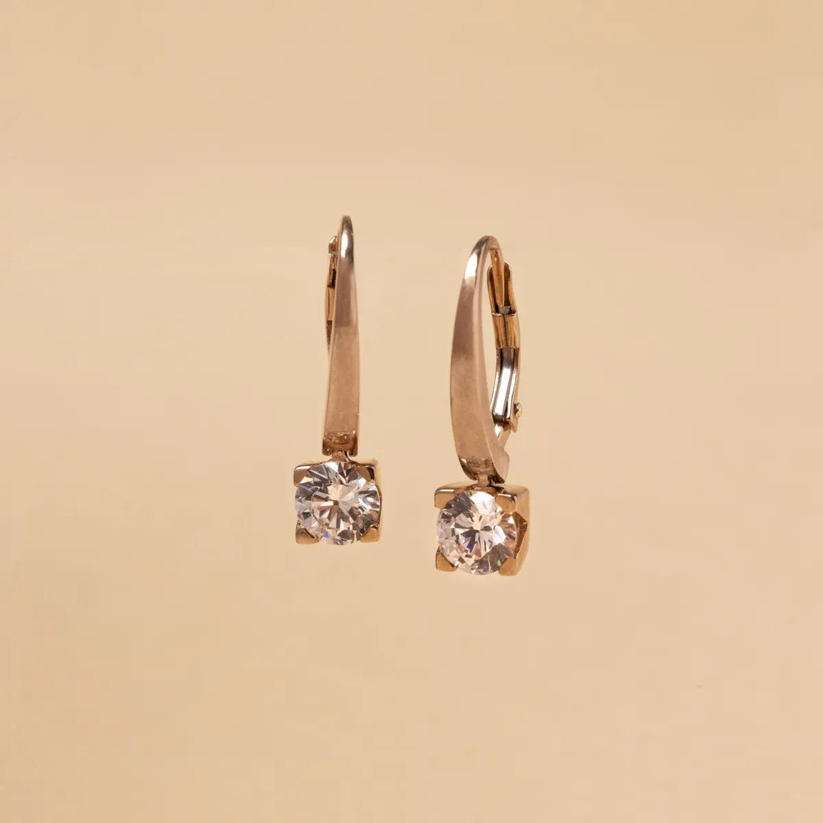Red gold classic earrings with cubic zirconia (short leverback)