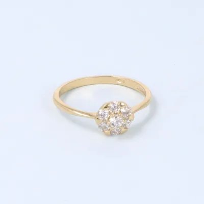 Yellow gold ring with zirconia