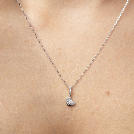 White gold heart-shaped pendant with cubic zirconia