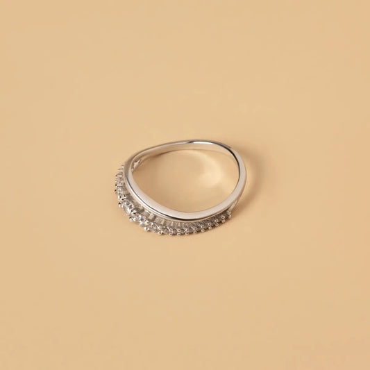 White gold ring with cubic zirconia