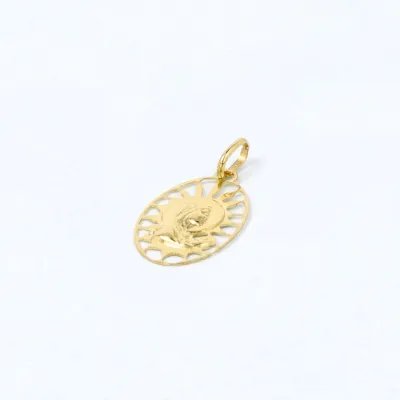 Oval pendant in yellow gold with Madonna in relief