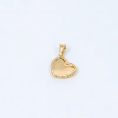 Yellow gold heart-shaped pendant