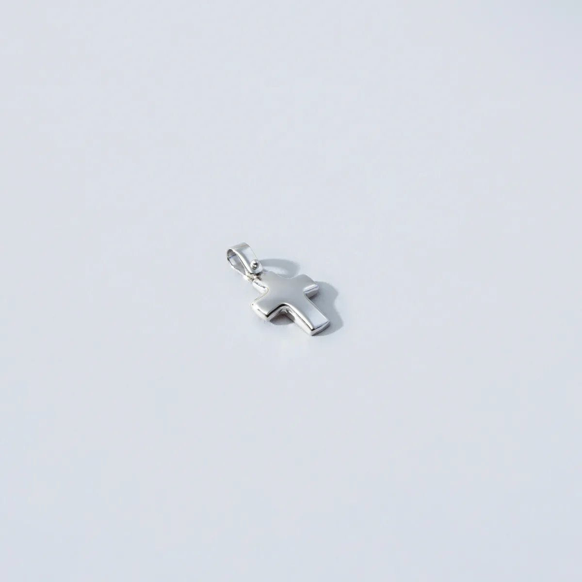 White gold cross pendant
