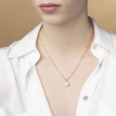 Red gold rose-shaped necklace with cubic zirconia