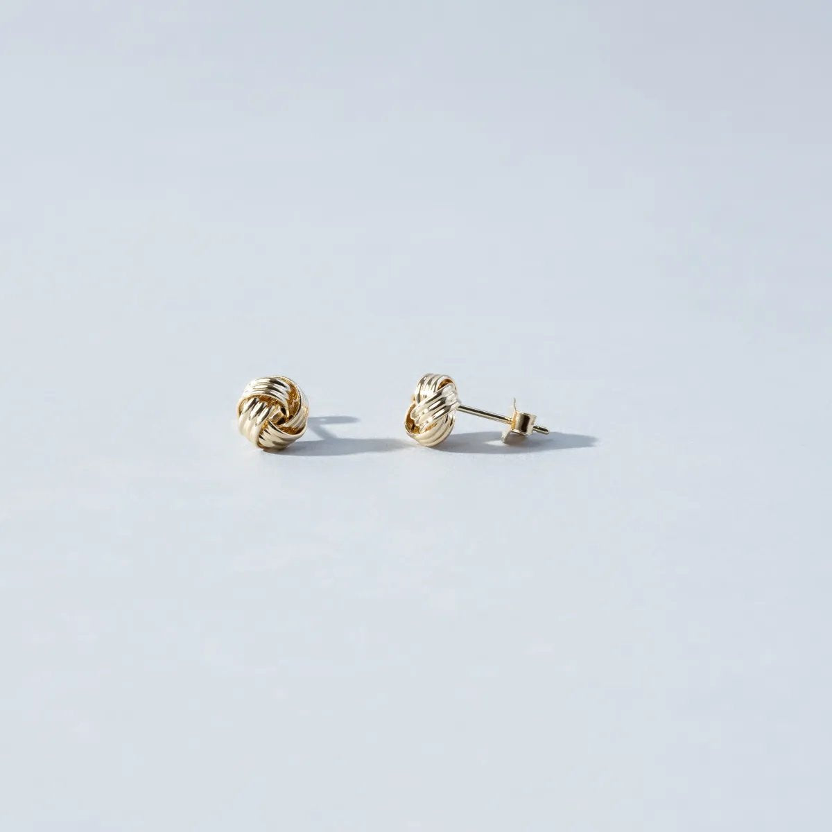 Yellow gold "knot" earrings