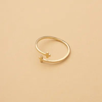 Yellow gold ring with crosses