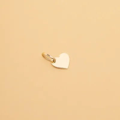 Yellow gold flat heart-shaped pendant