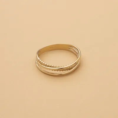 Yellow gold ring