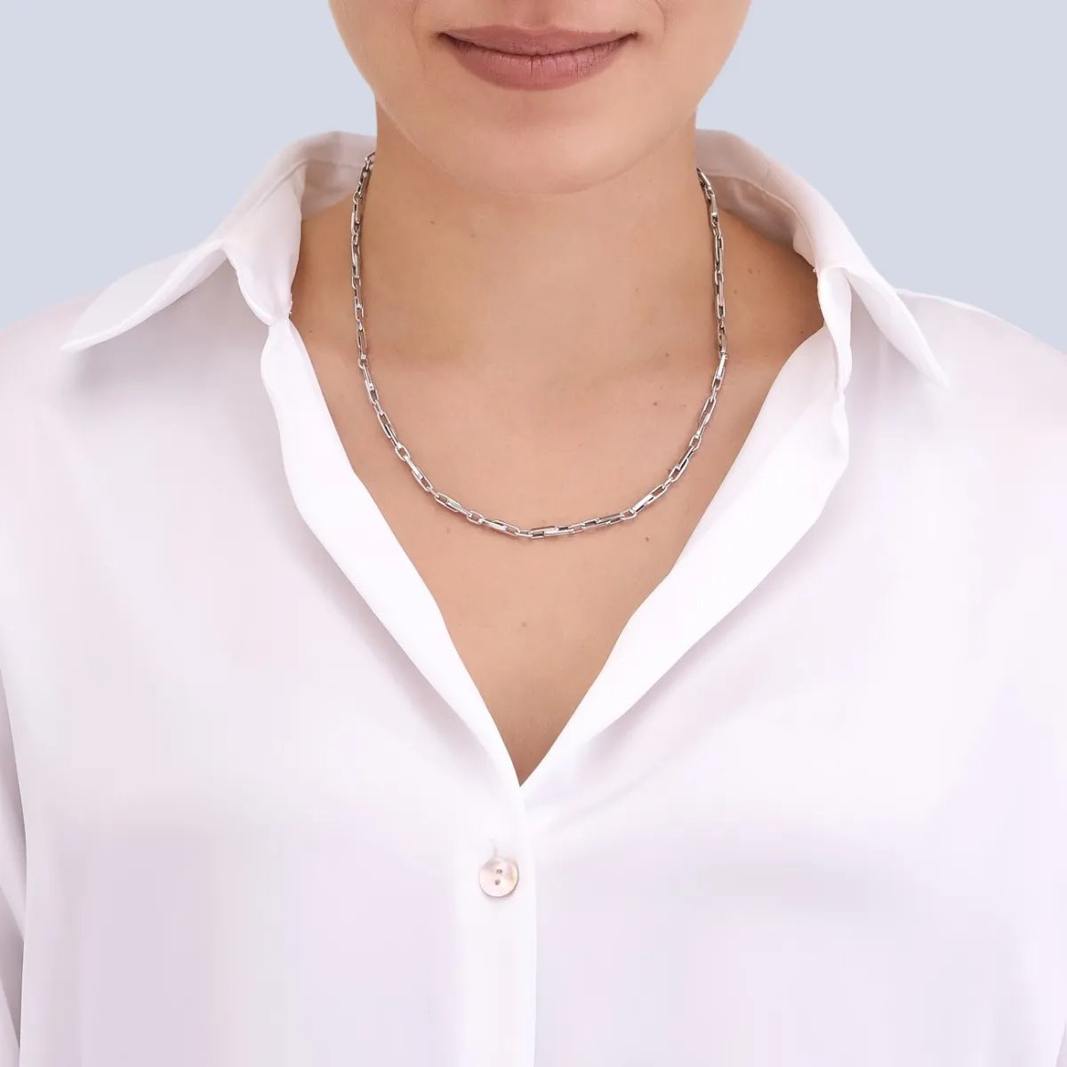 Hollow white gold chain