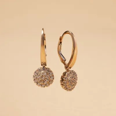 Red gold rose-shaped earrings with cubic zirconia