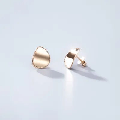 Yellow gold earrings
