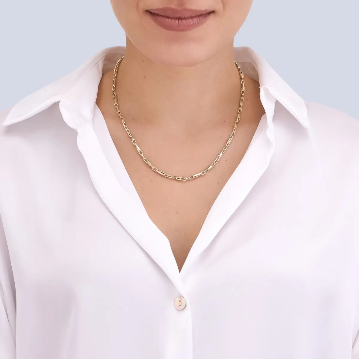 Hollow yellow gold chain