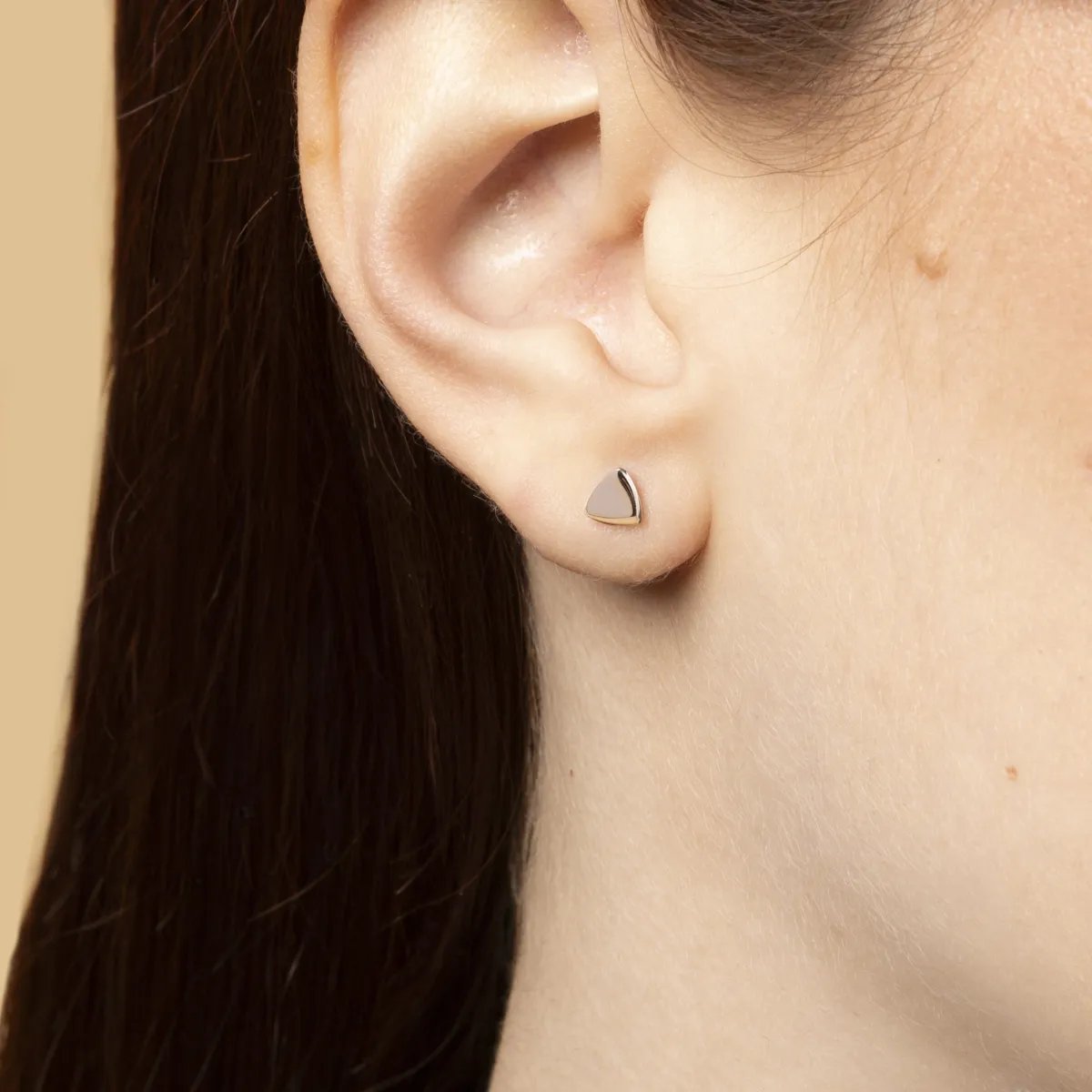 White gold lightweight triangular earrings