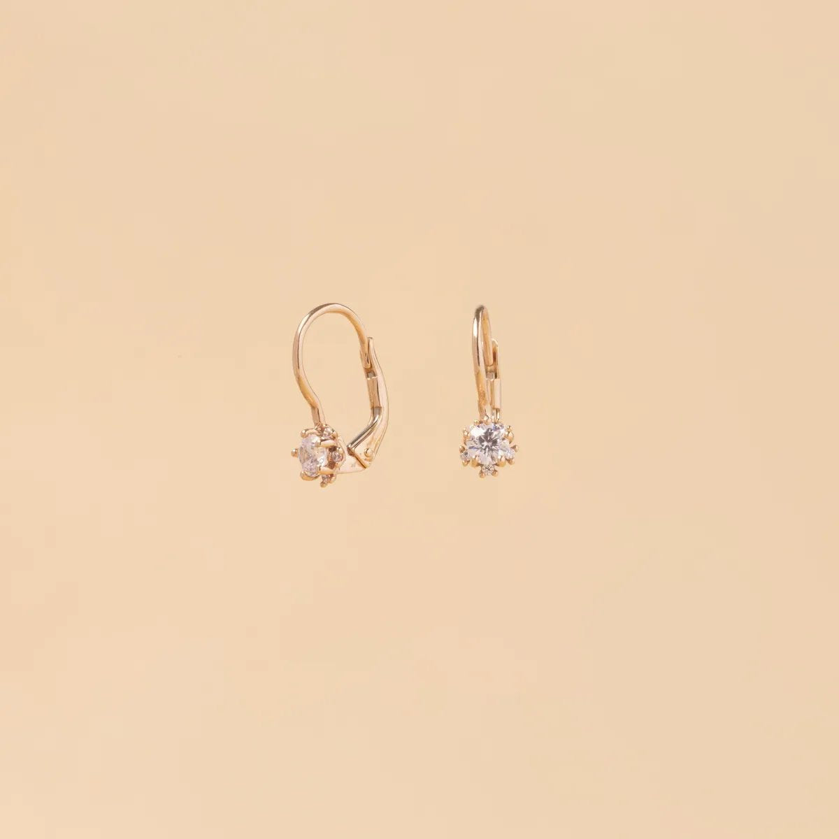 Rose gold earrings with cubic zirconia