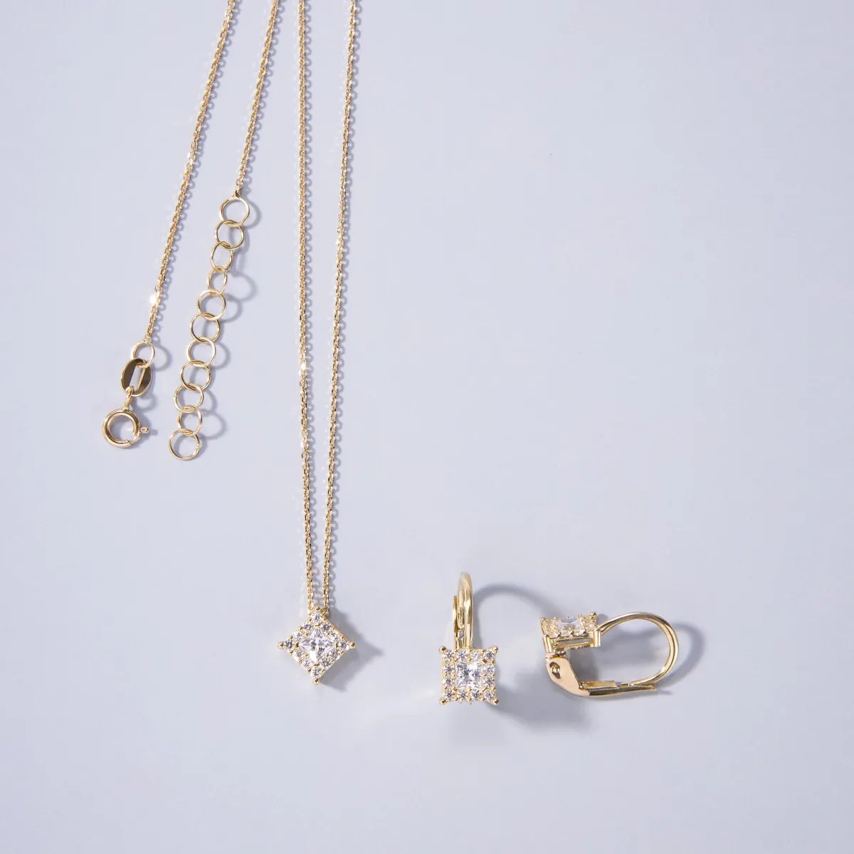 Yellow gold set (necklace + earrings) with cubic zirconia